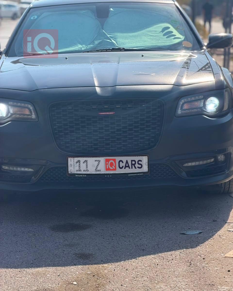 كرايسلر 300
